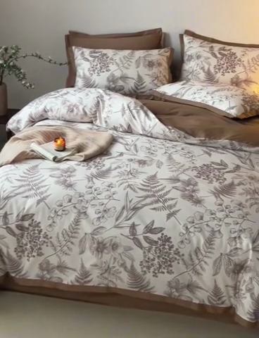 91家纺网 家纺一手货源 找家纺 千朵森 2024新款A类全棉拼角印花四件套（风格二） 罗薇