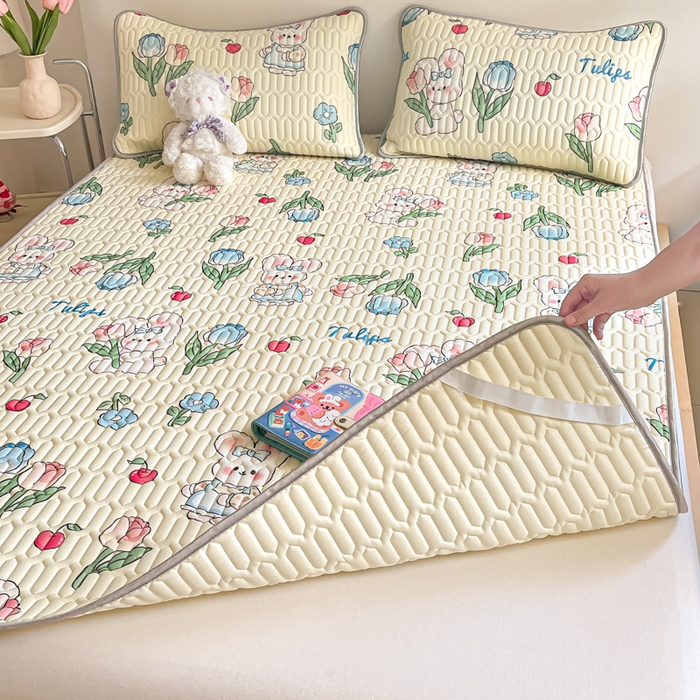 91家纺网 家纺一手货源 找家纺 沐慕 2024新款小清新印花乳胶凉席 郁金香小兔