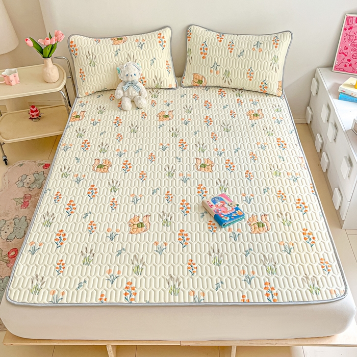 91家纺网 家纺一手货源 找家纺 沐慕 2024新款小清新印花乳胶凉席 田园松鼠