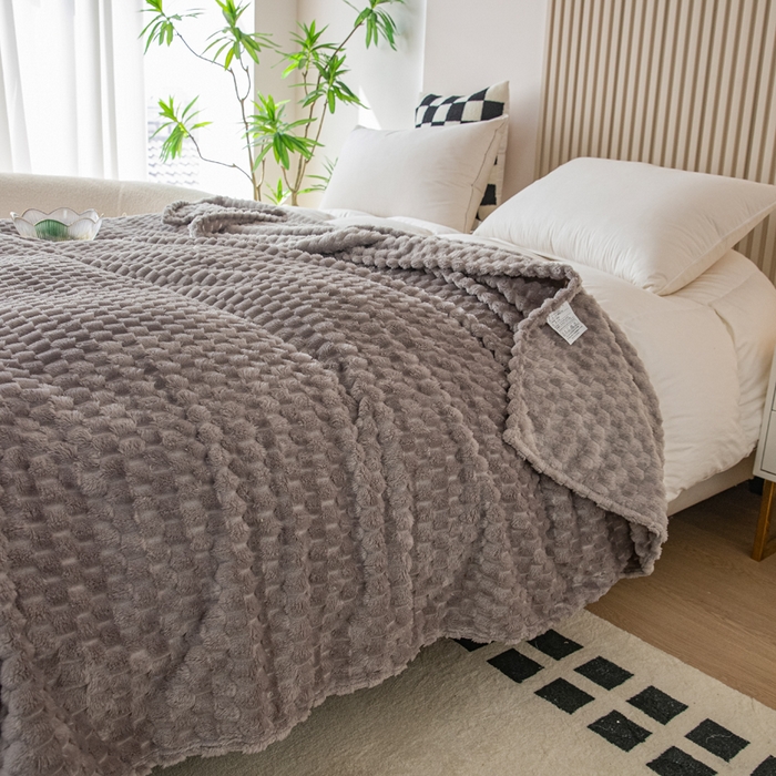 91家纺网 家纺一手货源 找家纺 卡琪曼 2025新款高克重金龟绒牛奶绒毛毯毯子 浅灰