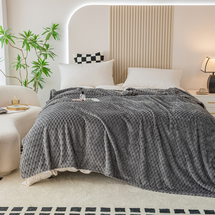 91家纺网 家纺一手货源 找家纺 卡琪曼 2025新款高克重金龟绒牛奶绒毛毯毯子 深灰