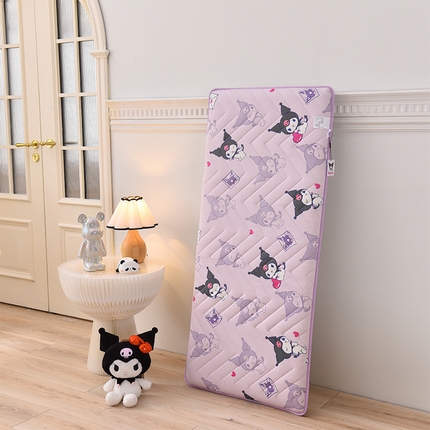 91家纺网 家纺一手货源 找家纺 宝贝优选 2024新款A类针织棉三丽鸥床垫 常规款库洛米-紫