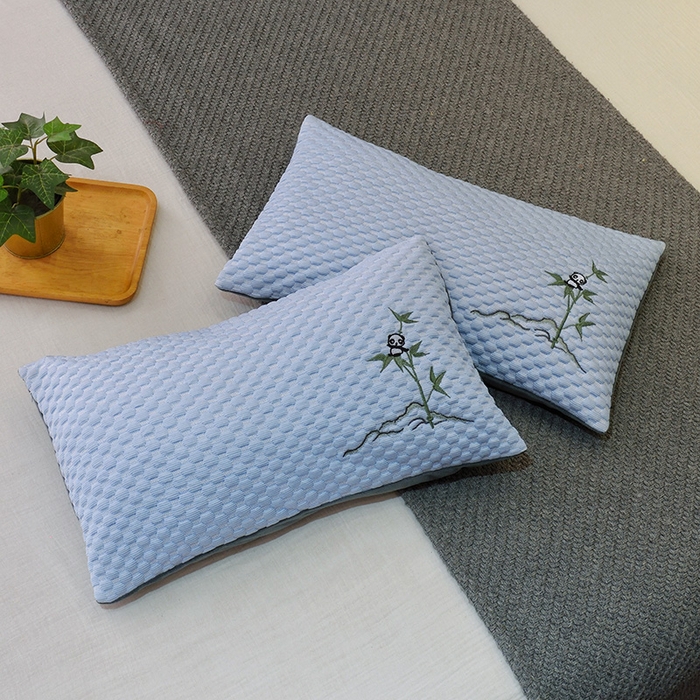 91家纺网 家纺一手货源 找家纺  2025新款凉感席夏季冰藤枕茶叶枕 熊猫凉豆枕