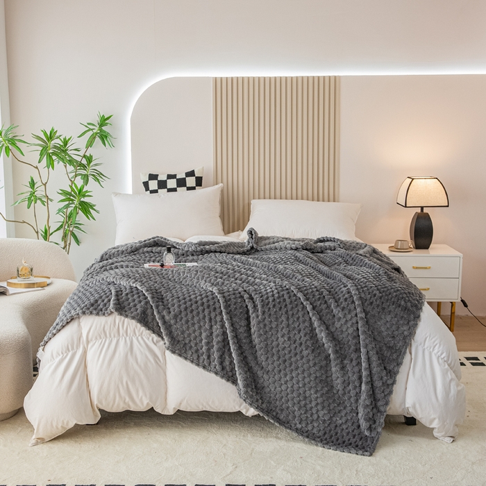 91家纺网 家纺一手货源 找家纺 卡琪曼 2025新款高克重金龟绒牛奶绒毛毯毯子 深灰