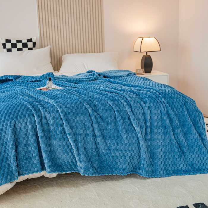 91家纺网 家纺一手货源 找家纺 卡琪曼 2025新款高克重金龟绒牛奶绒毛毯毯子 蓝色