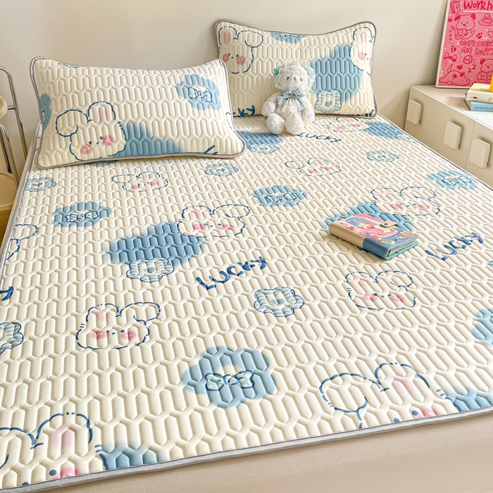 91家纺网 家纺一手货源 找家纺 沐慕 2024新款小清新印花乳胶凉席 爱心小兔