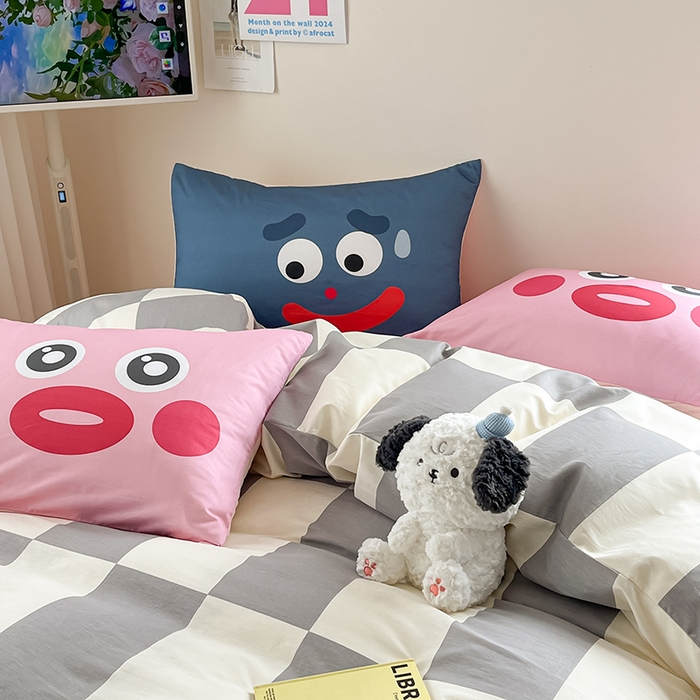 91家纺网 家纺一手货源 找家纺  2024新款大版枕套数码印花全棉四件套 灰格子