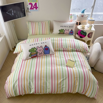 91家纺网 家纺一手货源 找家纺 2024新款大版枕套数码印花全棉四件套 蓝竖条