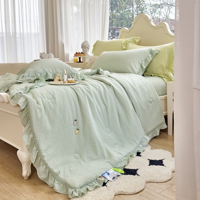 91家纺网 家纺一手货源 找家纺 米菲 2024新款泡泡棉纯色花边款夏被夏被四件套 松石绿
