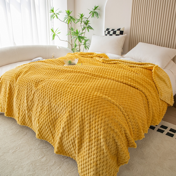 91家纺网 家纺一手货源 找家纺 卡琪曼 2025新款高克重金龟绒牛奶绒毛毯毯子 柠檬黄