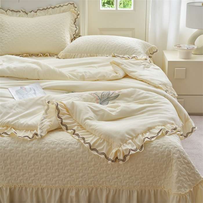 91家纺网 家纺一手货源 找家纺 恒爱家纺 2024新款玉玲珑单床盖 象牙白