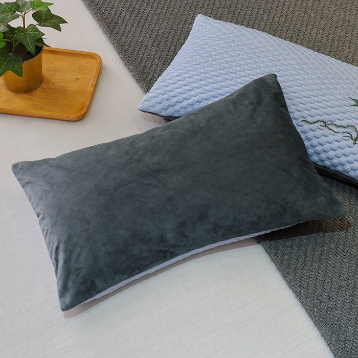 91家纺网 家纺一手货源 找家纺  2025新款凉感席夏季冰藤枕茶叶枕 熊猫凉豆枕