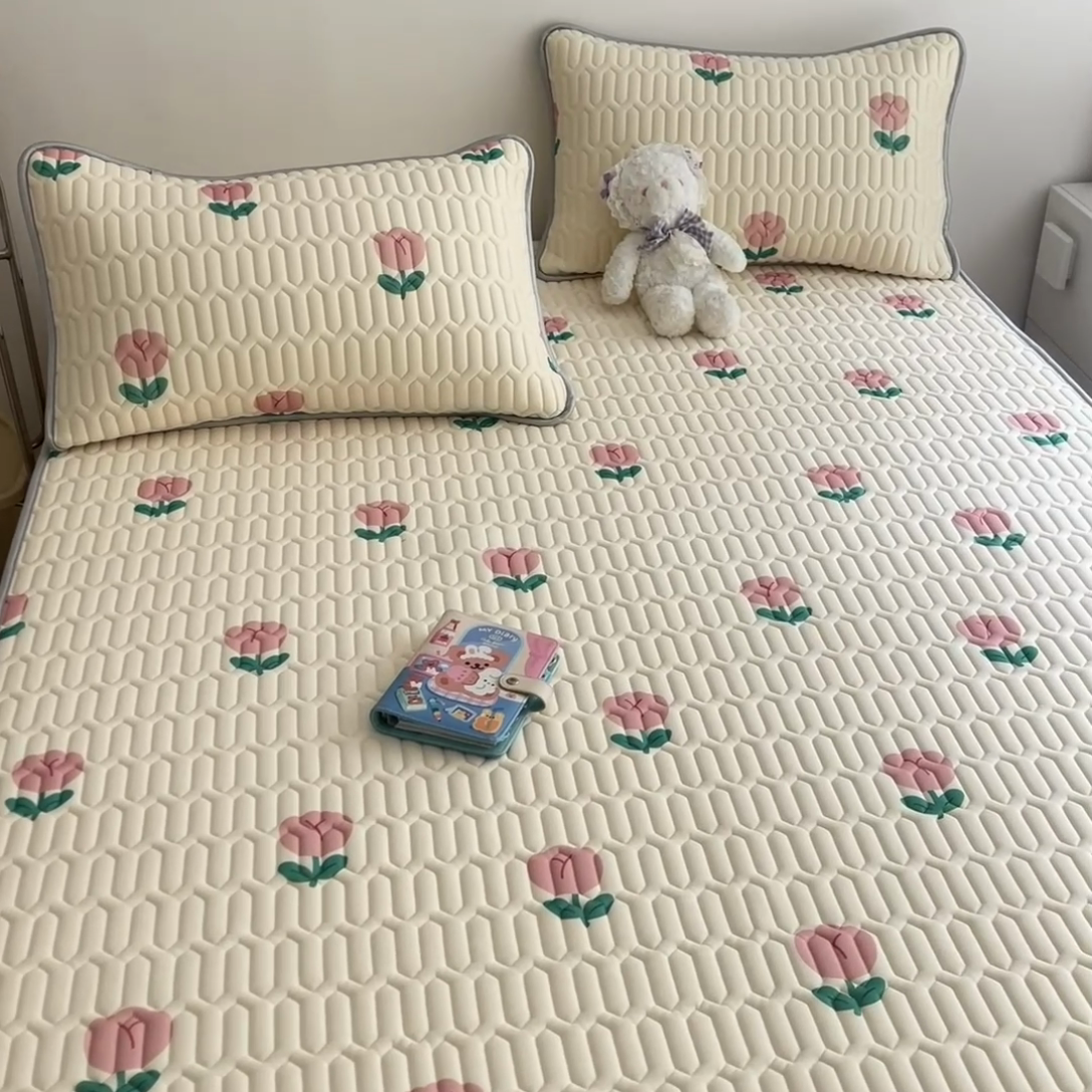 91家纺网 家纺一手货源 找家纺 沐慕 2024新款小清新印花乳胶凉席 郁金香