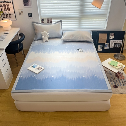 倾慕2024新款简约风牛奶丝凉席 星辰大海