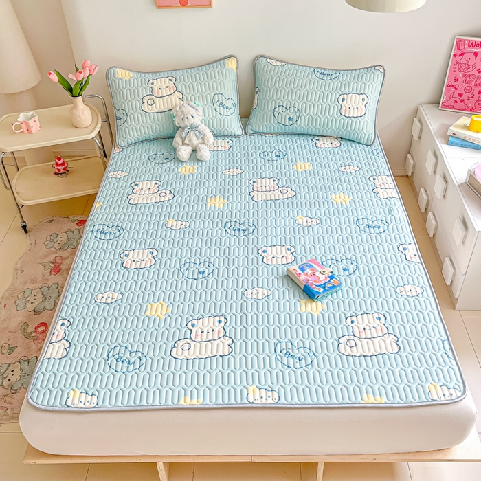 91家纺网 家纺一手货源 找家纺 沐慕 2024新款小清新印花乳胶凉席 云朵小熊