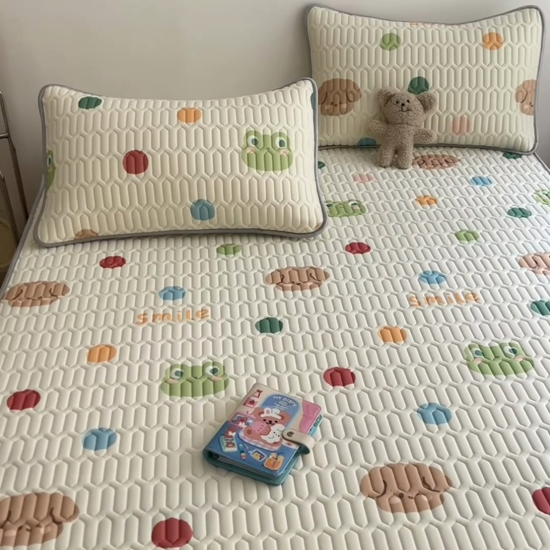 91家纺网 家纺一手货源 找家纺 沐慕 2024新款小清新印花乳胶凉席 彩色波点