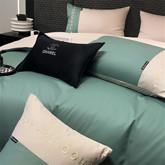 91家纺网 家纺一手货源 找家纺 凯磊 2024新款简约家居.刺绣纯色拼色四件套--伊可系列（拍法一） 云杉绿+浅灰