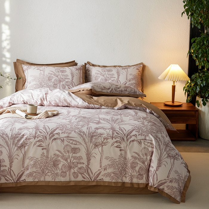 91家纺网 家纺一手货源 找家纺 千朵森 2024新款A类全棉拼角印花四件套（风格二） 云峰