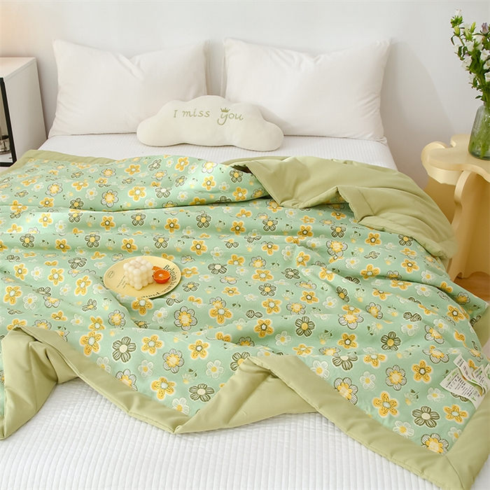 91家纺网 家纺一手货源 找家纺 爱宝被业 2025新款水洗棉麻双层纱夏凉被 花漾