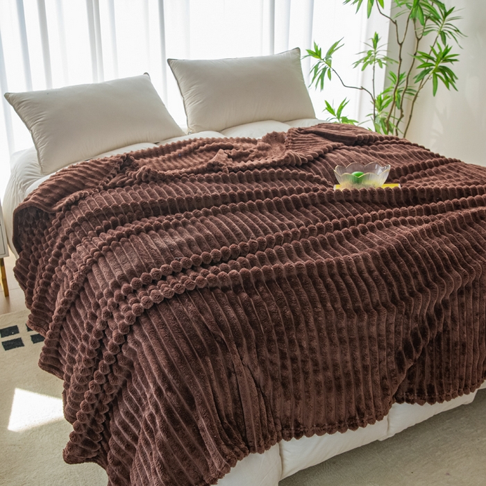 91家纺网 家纺一手货源 找家纺 卡琪曼 2024新款高克重魔法绒牛奶绒毛毯毯子 咖啡