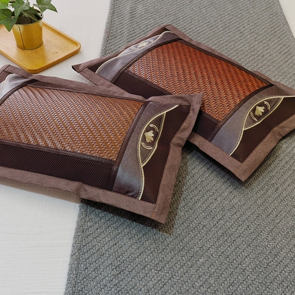 91家纺网 家纺一手货源 找家纺  2025新款凉感席夏季冰藤枕茶叶枕 大山藤方枕