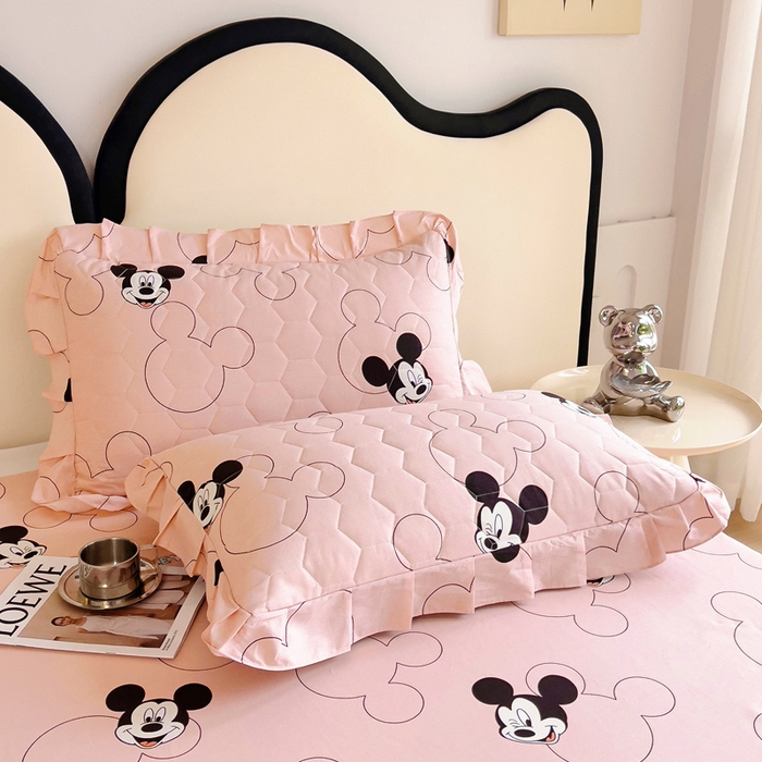 91家纺网 家纺一手货源 找家纺 情煊家纺 2024新款全棉斜纹直角床单系列-印花款 米老鼠粉