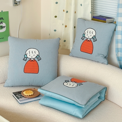 91家纺网 家纺一手货源 找家纺 （总）多米家居 2024新款卡通多功能抱枕被Amy小窝抱枕被