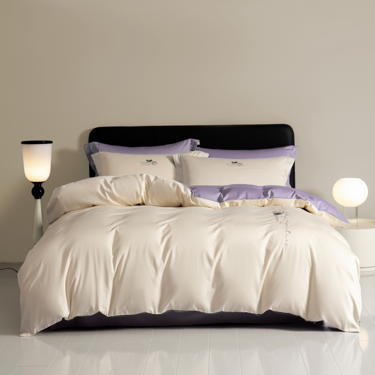 91家纺网 家纺一手货源 找家纺 秀色家纺 2025新款轻奢60支贡缎长绒纯棉四件套全棉简约清新刺绣花被套床单高级感 奶昔白+丁香