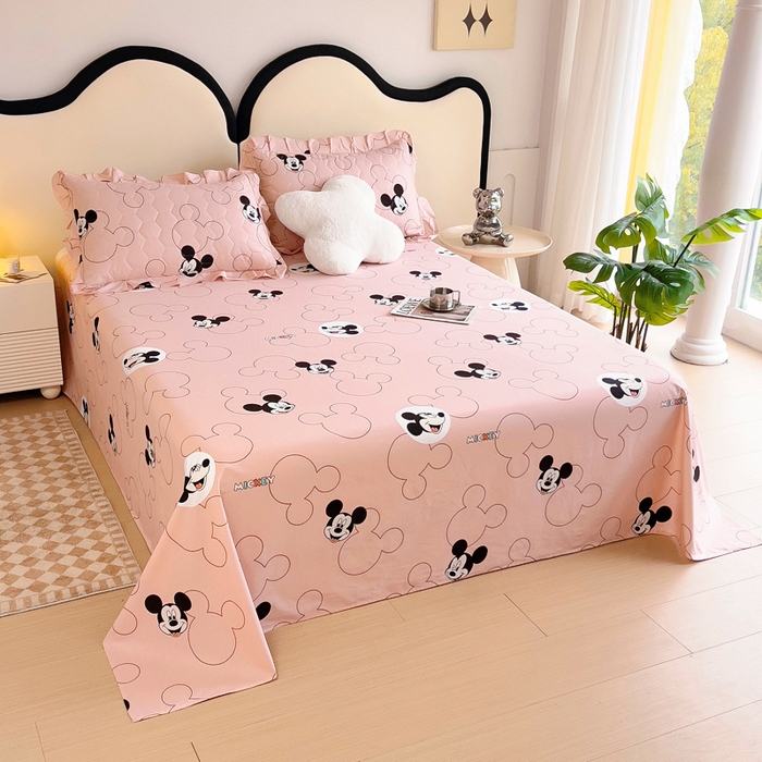 91家纺网 家纺一手货源 找家纺 情煊家纺 2024新款全棉斜纹直角床单系列-印花款 米老鼠粉