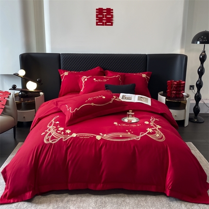 91家纺网 家纺一手货源 找家纺 宅家居 2024新款磨毛亲肤棉婚庆刺绣花四件套 锦上添花