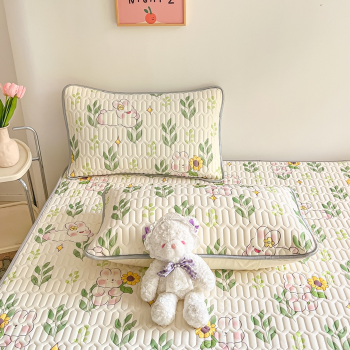 91家纺网 家纺一手货源 找家纺 沐慕 2024新款小清新印花乳胶凉席 仲夏