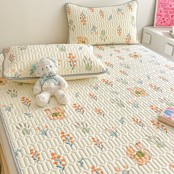 91家纺网 家纺一手货源 找家纺 沐慕 2024新款小清新印花乳胶凉席 田园松鼠