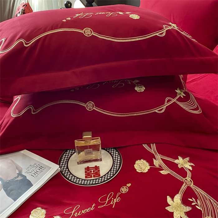 91家纺网 家纺一手货源 找家纺 宅家居 2024新款磨毛亲肤棉婚庆刺绣花四件套 锦上添花