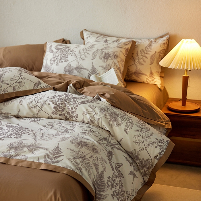 91家纺网 家纺一手货源 找家纺 千朵森 2024新款A类全棉拼角印花四件套（风格二） 罗薇