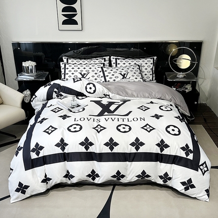 91家纺网 家纺一手货源 找家纺 摩卡家纺 2024新品水洗真丝轻奢系列路易白