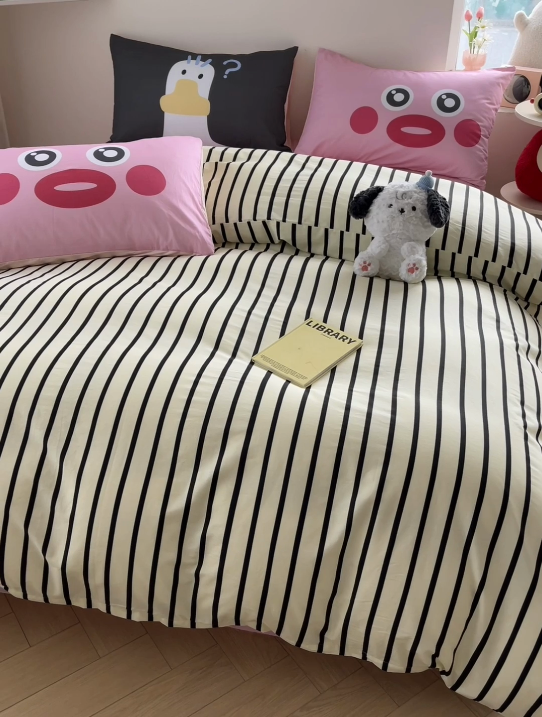 91家纺网 家纺一手货源 找家纺 2024新款大版枕套数码印花全棉四件套 黑条纹