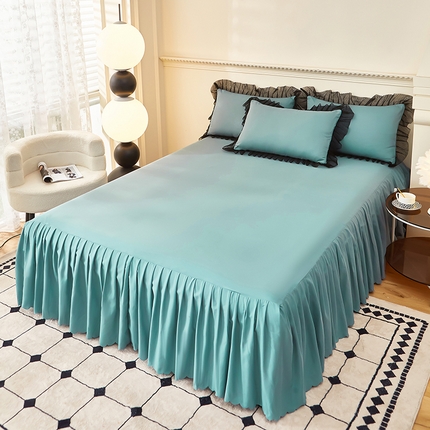 91家纺网 家纺一手货源 找家纺 莉莉安家纺 2025新款亲肤磨毛木耳花边床裙款单床裙 爱丽丝-海岛蓝