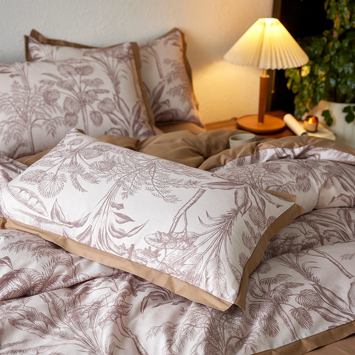 91家纺网 家纺一手货源 找家纺 千朵森 2024新款A类全棉拼角印花四件套（风格二） 云峰