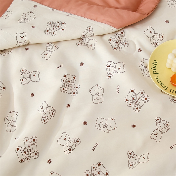 91家纺网 家纺一手货源 找家纺 爱宝被业 2025新款水洗棉麻双层纱夏凉被 小熊嘟嘟