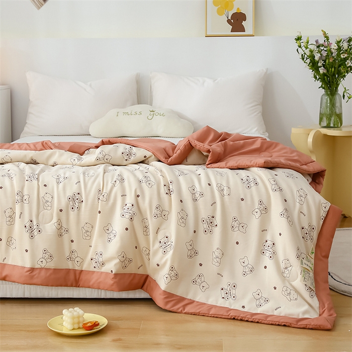91家纺网 家纺一手货源 找家纺 爱宝被业 2025新款水洗棉麻双层纱夏凉被 小熊嘟嘟