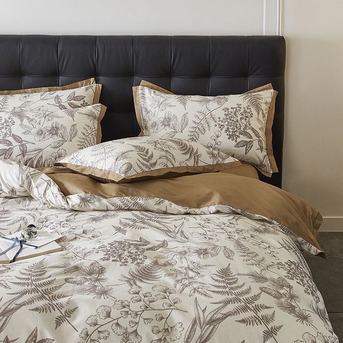 91家纺网 家纺一手货源 找家纺 千朵森 2024新款A类全棉拼角印花四件套（风格一） 罗微