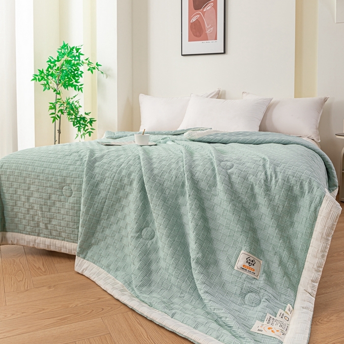 91家纺网 家纺一手货源 找家纺 爱宝被业 2025新款华夫格提花针织棉纤维夏被 水波绿