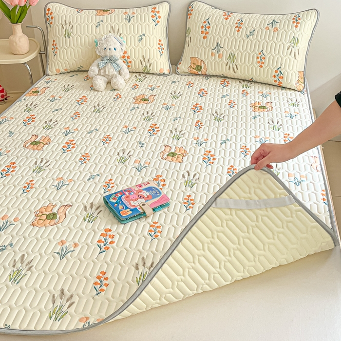 91家纺网 家纺一手货源 找家纺 沐慕 2024新款小清新印花乳胶凉席 田园松鼠