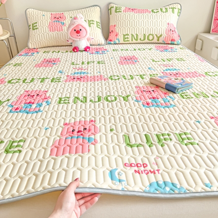 91家纺网 家纺一手货源 找家纺 沐慕 2024新款小清新印花乳胶凉席 可爱粉猪