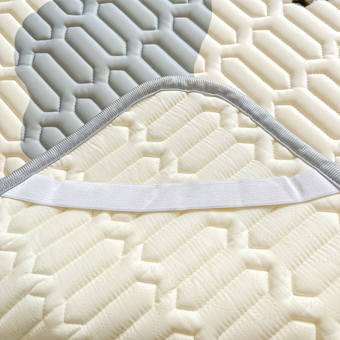 91家纺网 家纺一手货源 找家纺 沐慕 2024新款小清新印花乳胶凉席 黑球球