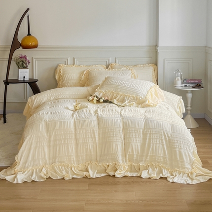 91家纺网 家纺一手货源 找家纺 顾里家纺 2024新款韩系大花边泡泡纱套件 象牙黄