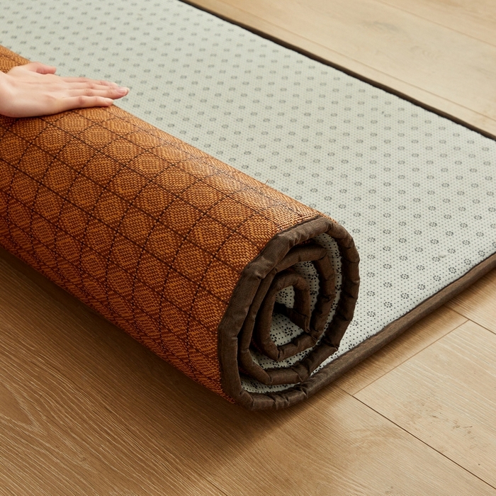 91家纺网 家纺一手货源 找家纺 祁恋婷家居 2024新款日式榻榻米冰藤午睡垫-大床 九方格-咖色