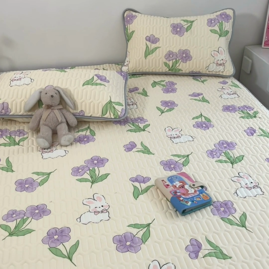 91家纺网 家纺一手货源 找家纺 沐慕 2024新款小清新印花乳胶凉席 星黛兔