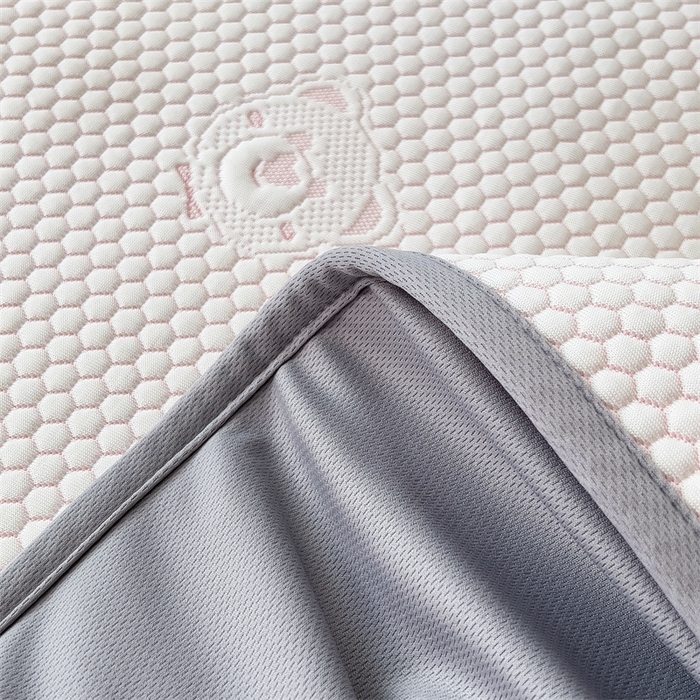 91家纺网 家纺一手货源 找家纺 鑫姿席业 2025新款抗菌凉豆豆提花床笠款凉席-小熊系列  冰豆豆熊猫系列-床笠款 蜜桃粉