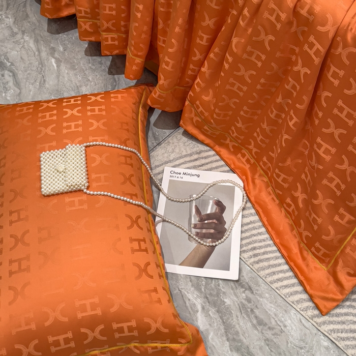 91家纺网 家纺一手货源 找家纺 丽卡家纺 2024新款60s贡缎提花水洗天丝夏被四件套-莫奈 莫奈-爱马仕橘